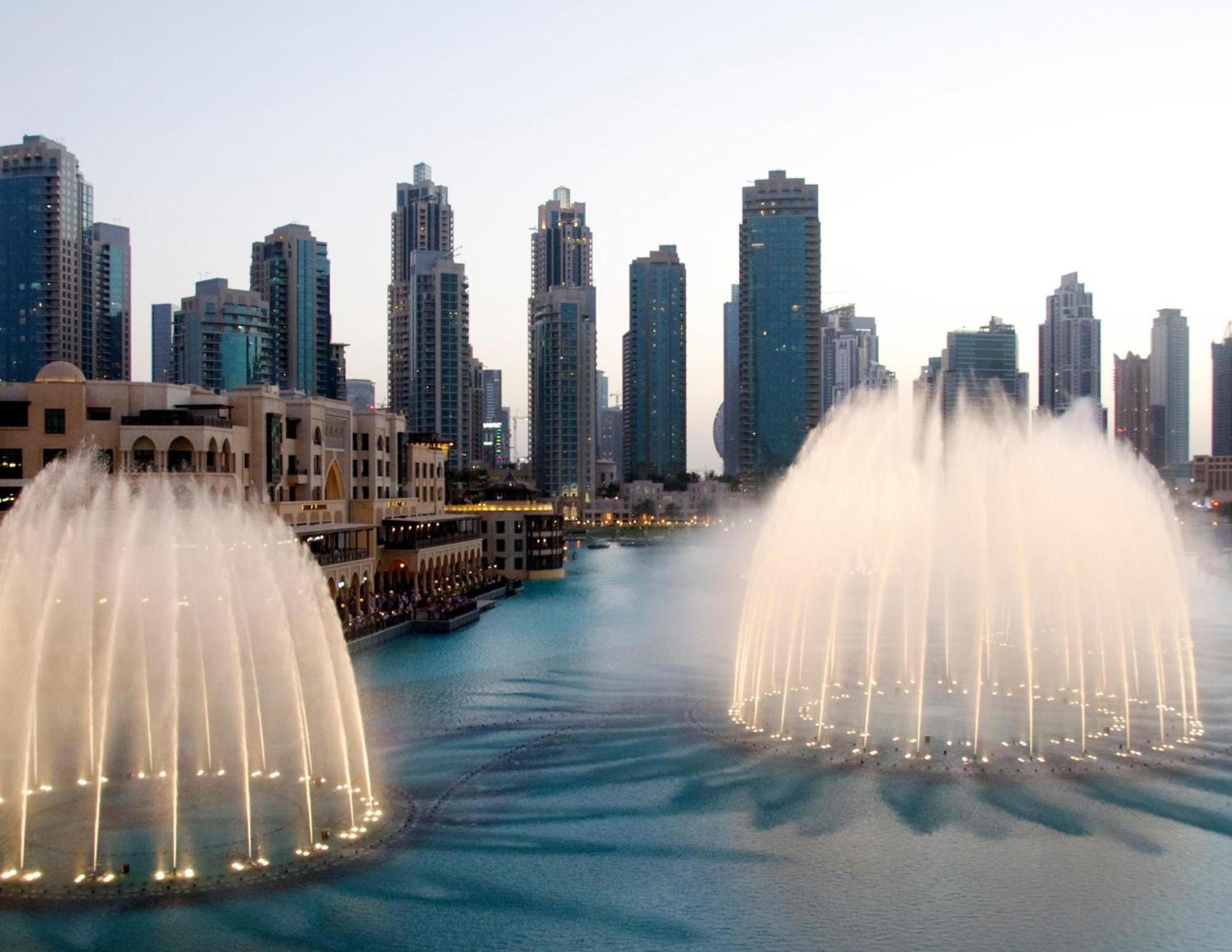 Wyndham Dubai Deira Hotel Exterior foto